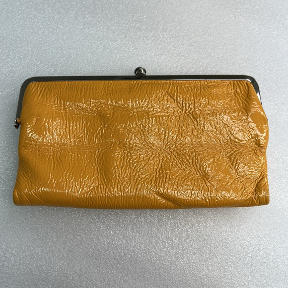 Hobo International Fold Wallet Clutch Citrus Yellow Leather Magnetic Closure - Picture 1 of 16